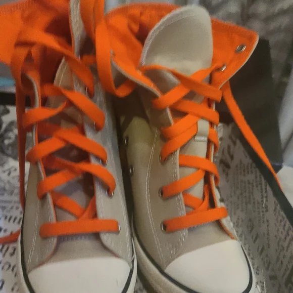 Rock & Candy gold deluxe platform sneakers size 8.5 - Picture 2 of 9